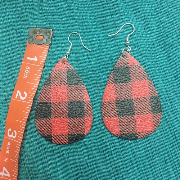 Buffalo Plaid Earrings! - Picture 3 of 5